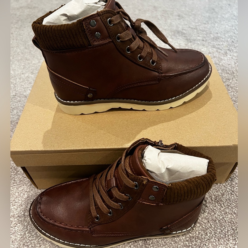 NWT Steve Madden kids size 2 dress boots